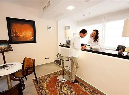 Hotel La Pergola Di Venezia 2*
